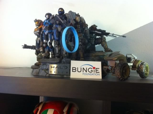 BungieJapanQuakeReliefWristband.jpg