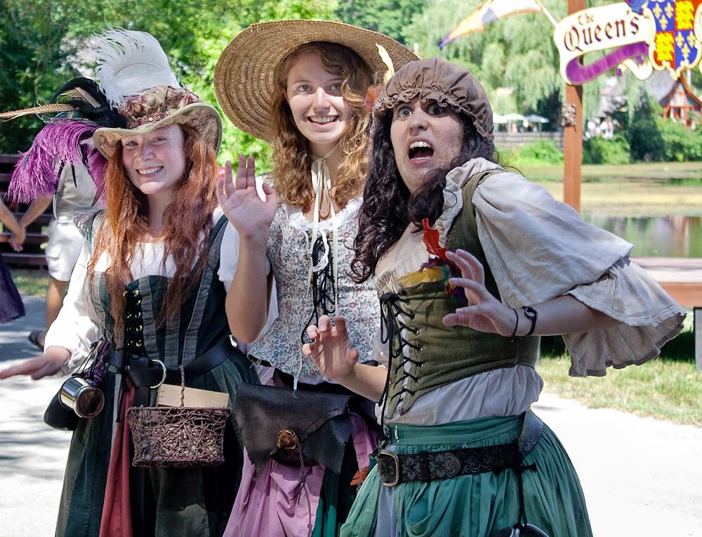 IMAGE: http://i418.photobucket.com/albums/pp263/ThisIsHey/2z95cin3.jpg