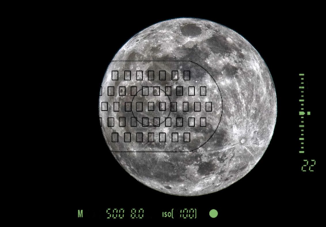 IMAGE: http://i418.photobucket.com/albums/pp263/ThisIsHey/edit.jpg