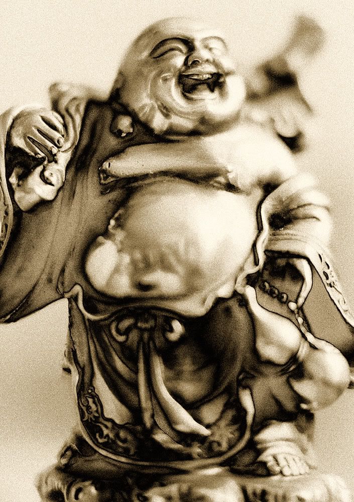 IMAGE: http://i418.photobucket.com/albums/pp263/ThisIsHey/lgf.jpg